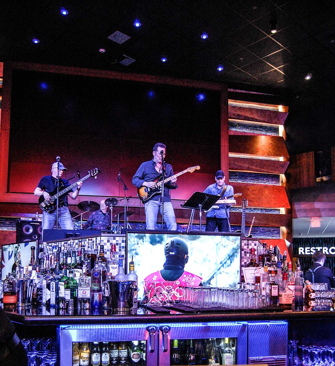 Perched high above the crowd at Bar 360 inside the casino at Resorts World Catskills, the Somerville Brothers played with their band as an appreciative crowd hollered in approval last Friday night.