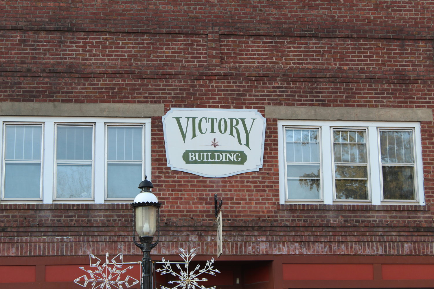 The Victory Building in Roscoe, just one of many historic shops, churches and homes in the two communities.